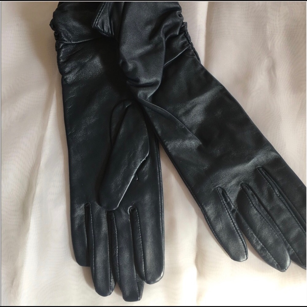 Coldwater Creek leather driving gloves